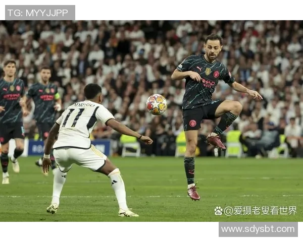 足总杯精彩对决AC米兰与尤文图斯战成平局补时进球引发全场狂欢