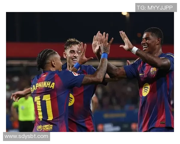 世界杯震撼战役AC米兰狂胜巴萨五球引发全场热议